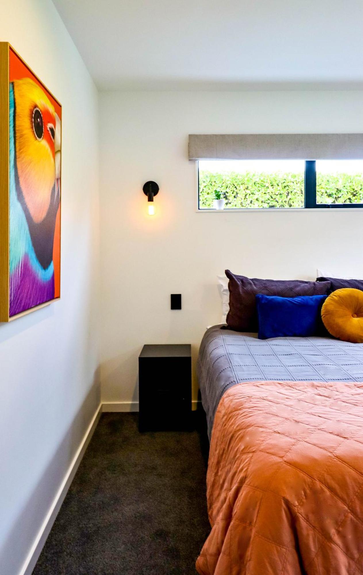 Black Barn Modern: Luxe Martinborough Escape Екстериор снимка